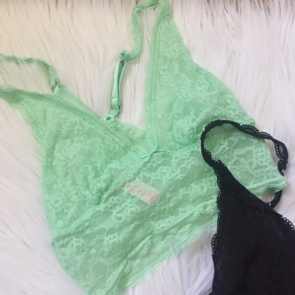 NWOT Victoria’s Secret Bralettes - Picture 3 of 5